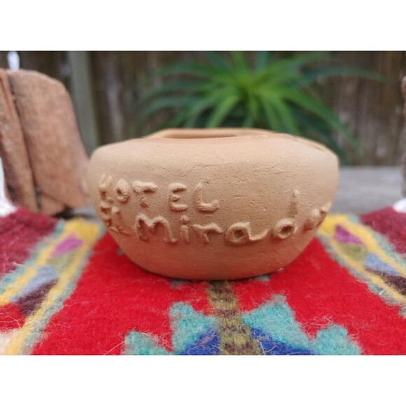 Vintage Hotel El Mirador Souvenir Terra Cotta Ashtray - Picture 10 of 16